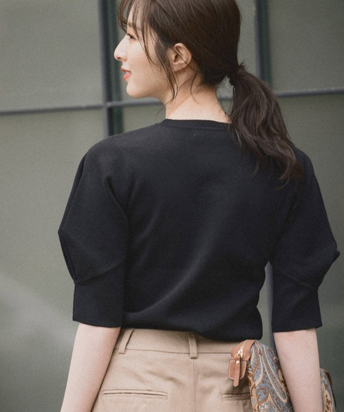 Andemiu（アンデミュウ）の「ソデタックニット954791（ニット/セーター・レディース・オフホワイト/モカ/ブラック/カーキ・FREE）」の2枚目の写真