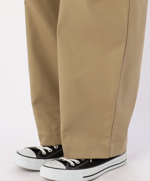 美品✨ ザ シンゾーン 36 TOMBOY PANTS ベージュ タック チノ 美品✨ ザ シンゾーン 36 TOMBOY PANTS ベージュ タック チノ