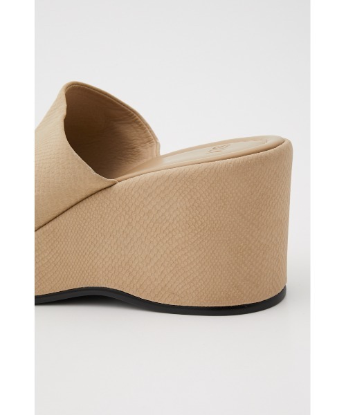 SLY（スライ）の「PLATFORM SQUARE SANDAL プラットフォームスクエア サンダル（サンダル・レディース・ブラック/ライトベージュ/ブラウン・LARGE/MEDIUM/SMALL）」の22枚目の写真