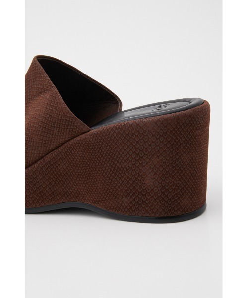 SLY（スライ）の「PLATFORM SQUARE SANDAL プラットフォームスクエア サンダル（サンダル・レディース・ブラック/ライトベージュ/ブラウン・LARGE/MEDIUM/SMALL）」の15枚目の写真