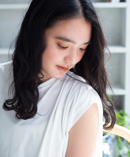 ONEME(ワンム)の「ONEME gather Tank top(Tシャツ/カットソー・レディース・オフホワイト/ネイビー・FREE)」の5枚目の写真