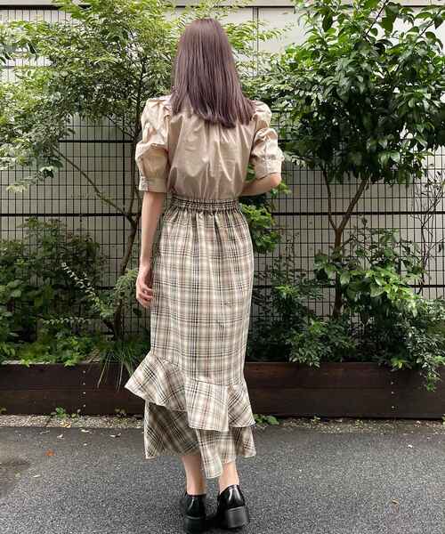 MAJESTIC LEGON（マジェスティックレゴン）の「チェックダブルフレアスカート（スカート・レディース・ベージュ系その他2/ブラウン系その他2/ブルー系その他4・SMALL/MEDIUM）」の11枚目の写真
