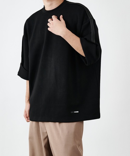 COLONY 2139（コロニートゥーワンスリーナイン）の「ダンボールトロールアップ袖ビッグシルエットTシャツ/インサイドアウト オーバーサイズT※ユニセックス対応（Tシャツ/カットソー・メンズ・ブラック/グレー/カーキ・MEDIUM/LARGE）」の7枚目の写真