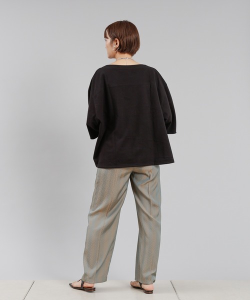 DouDou（ドゥドゥ）の「7分袖ショート丈スウェット（Tシャツ/カットソー・レディース・ブラック/ブラウン/グレイッシュベージュ・FREE）」の14枚目の写真