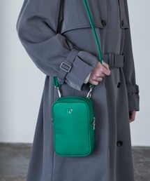 オーバル コンパクトショルダーバッグ