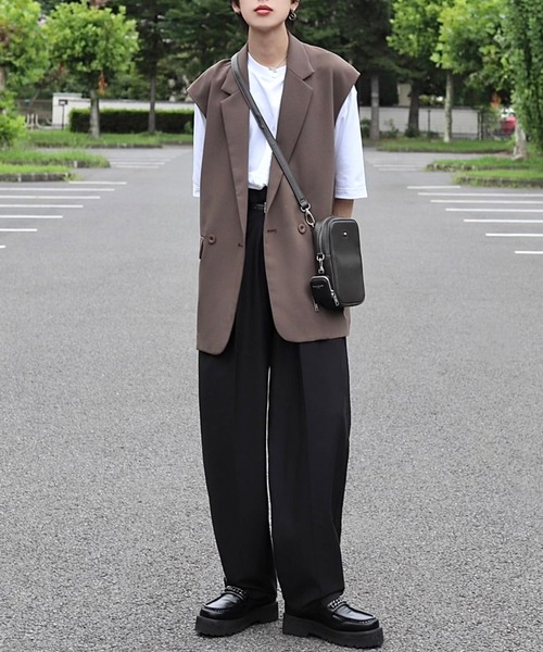 Loose/ルース（ルース）の「オーバル コンパクトショルダーバッグ（ショルダーバッグ・メンズ・ブラック/グレー/グリーン/ブラック系その他・FREE）」の11枚目の写真