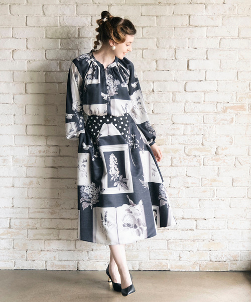 Cepica（セピカ）の「フラワープリント切替フレアスカート（スカート・レディース・ブラウン/ブラック・ONE SIZE）」の2枚目の写真