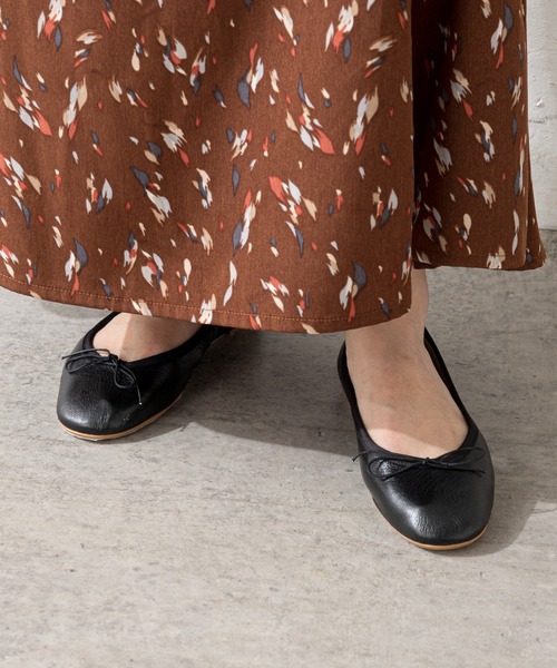 SHENERY（シーナリー）の「COWバレエシューズ（バレエシューズ・レディース・ブラック/ピンク・38/36/37）」の3枚目の写真