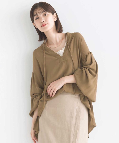 OMNES Supremo(オムネス スプレモ)の「梨地 前後2way袖ボリュームブラウス(シャツ/ブラウス・レディース・ホワイト/ブラック/モカ・FREE)」の19枚目の写真