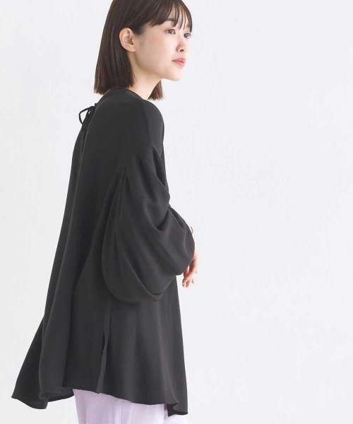 OMNES Supremo(オムネス スプレモ)の「梨地 前後2way袖ボリュームブラウス(シャツ/ブラウス・レディース・ホワイト/ブラック/モカ・FREE)」の10枚目の写真