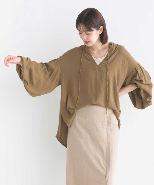 OMNES Supremo(オムネス スプレモ)の「梨地 前後2way袖ボリュームブラウス(シャツ/ブラウス・レディース・ホワイト/ブラック/モカ・FREE)」の14枚目の写真