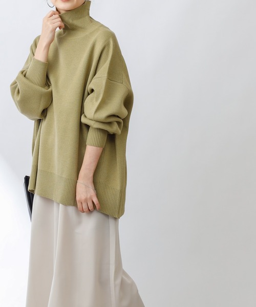 COLONY 2139（コロニートゥーワンスリーナイン）の「リサイクルポリバックボリュームタートルネックプルオーバー(セットアップ可)（ニット/セーター・レディース・ブラック/グリーン/アイボリー/グレイッシュベージュ・FREE）」の4枚目の写真