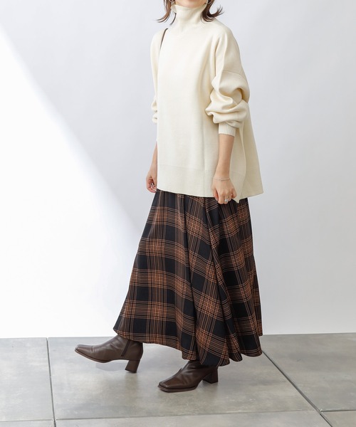 COLONY 2139（コロニートゥーワンスリーナイン）の「リサイクルポリバックボリュームタートルネックプルオーバー(セットアップ可)（ニット/セーター・レディース・ブラック/グリーン/アイボリー/グレイッシュベージュ・FREE）」の21枚目の写真