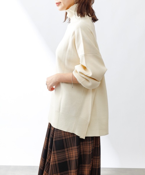 COLONY 2139（コロニートゥーワンスリーナイン）の「リサイクルポリバックボリュームタートルネックプルオーバー(セットアップ可)（ニット/セーター・レディース・ブラック/グリーン/アイボリー/グレイッシュベージュ・FREE）」の15枚目の写真