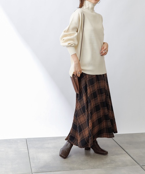 COLONY 2139（コロニートゥーワンスリーナイン）の「リサイクルポリバックボリュームタートルネックプルオーバー(セットアップ可)（ニット/セーター・レディース・ブラック/グリーン/アイボリー/グレイッシュベージュ・FREE）」の19枚目の写真