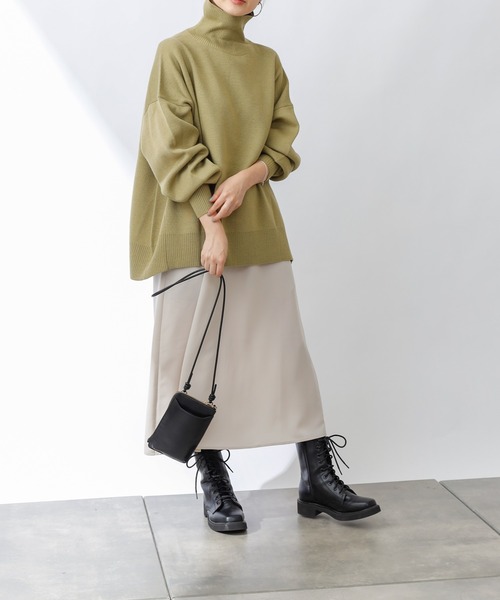 COLONY 2139（コロニートゥーワンスリーナイン）の「リサイクルポリバックボリュームタートルネックプルオーバー(セットアップ可)（ニット/セーター・レディース・ブラック/グリーン/アイボリー/グレイッシュベージュ・FREE）」の7枚目の写真