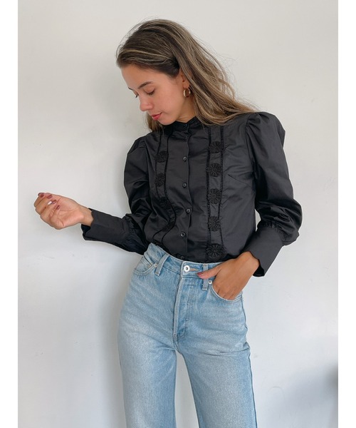 Vicente（ヴィセンテ）の「Flower petal shirt（シャツ/ブラウス・レディース・オフホワイト/ブラック・FREE）」の12枚目の写真