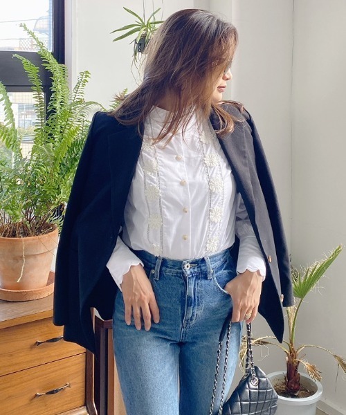 Vicente（ヴィセンテ）の「Flower petal shirt（シャツ/ブラウス・レディース・オフホワイト/ブラック・FREE）」の14枚目の写真