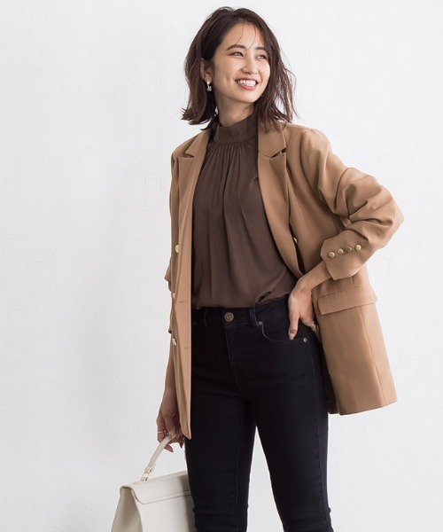 Pierrot（ピエロ）の「ゴールドボタンダブルジャケット（テーラードジャケット・レディース・ネイビー/キャメル・M/L）」の5枚目の写真