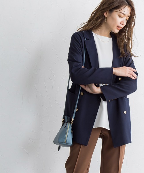 Pierrot（ピエロ）の「ゴールドボタンダブルジャケット（テーラードジャケット・レディース・ネイビー/キャメル・M/L）」の14枚目の写真