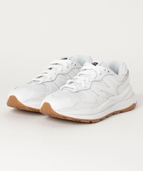 NEW BALANCE（ニューバランス）の「M5740（スニーカー・メンズ・ホワイト/ブラック・22.5cm/23.5cm/24.5cm/25.5cm/26.5cm/27.5cm/28.5cm/30.0cm/23.0cm/24.0cm/25.0cm/26.0cm/27.0cm/28.0cm/29.0cm）」の2枚目の写真