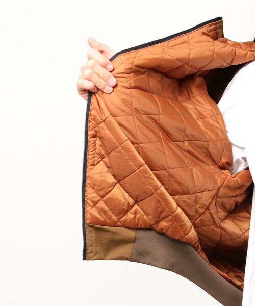 VISION STREET WEAR(ヴィジョンストリートウェア)の「【VISION STREET WEAR/ヴィジョンストリートウェア】中綿ナイロン ワッペン フードブルゾン/ナイロンジャケット(ブルゾン・メンズ・ブラック/パープル/キャメル/グレイッシュブルー・M/L/XL)」の11枚目の写真