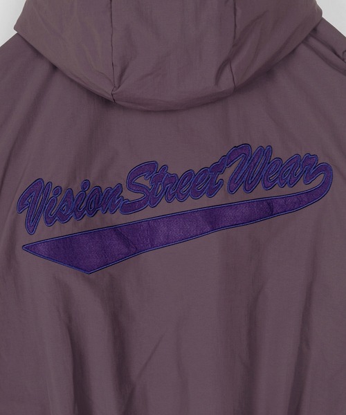 VISION STREET WEAR(ヴィジョンストリートウェア)の「【VISION STREET WEAR/ヴィジョンストリートウェア】中綿ナイロン ワッペン フードブルゾン/ナイロンジャケット(ブルゾン・メンズ・ブラック/パープル/キャメル/グレイッシュブルー・M/L/XL)」の6枚目の写真
