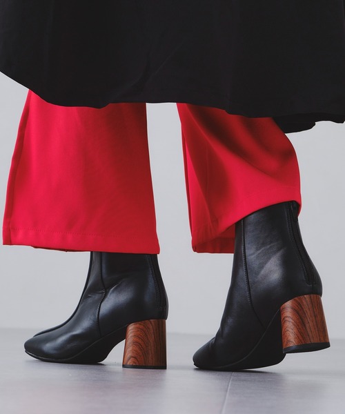 ORiental TRaffic（オリエンタルトラフィック）の「パイピング変形ヒールショートブーツ 11395（ブーツ・レディース・ブラック/グレー/キャメル・LL/3L/SS/S/M/L）」の16枚目の写真