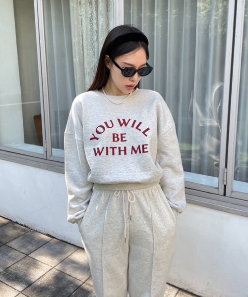 Didot.showroom(ディドット ショールーム)の「" YOU WILL BE WITH ME " mtm / ホリデーロゴプリントショート丈スウェットトレーナー(スウェット・レディース・クリーム/ヘザーグレー/レッド・FREE)」の19枚目の写真