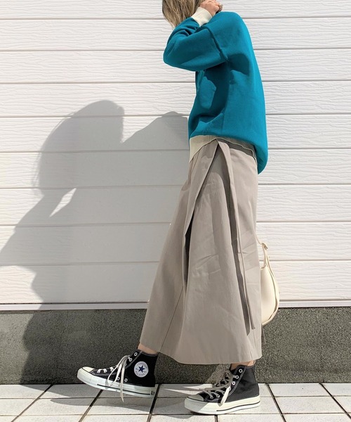 Q(キュー)の「ダンボールバイカラーニット(ニット/セーター・レディース・チャコールグレー/アイボリー/エメラルド・MEDIUM)」の5枚目の写真