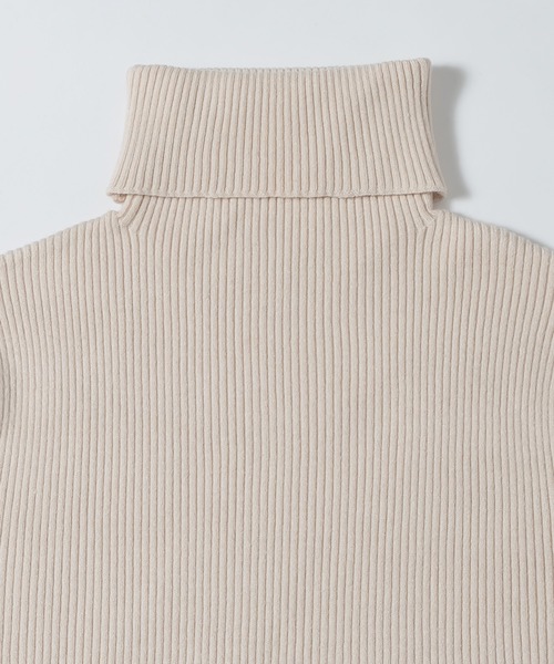 MUHET（ミュエータ）の「リブタートルネックインナー（ニット/セーター・レディース・ブラック/イエロー/アイボリー/ボルドー・SMALL/MEDIUM/LARGE）」の7枚目の写真