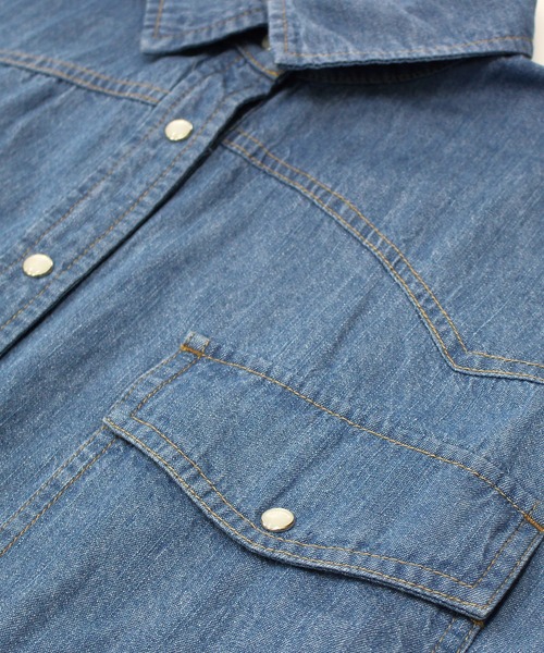 LAVEANGE（ラビアンジェ）の「バックプリントデニムシャツ（シャツ/ブラウス・レディース・ブルー・3L/LL/M/L/4L）」の12枚目の写真