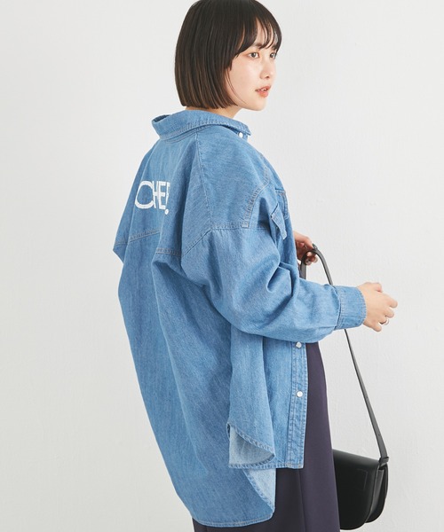 LAVEANGE（ラビアンジェ）の「バックプリントデニムシャツ（シャツ/ブラウス・レディース・ブルー・3L/LL/M/L/4L）」の5枚目の写真