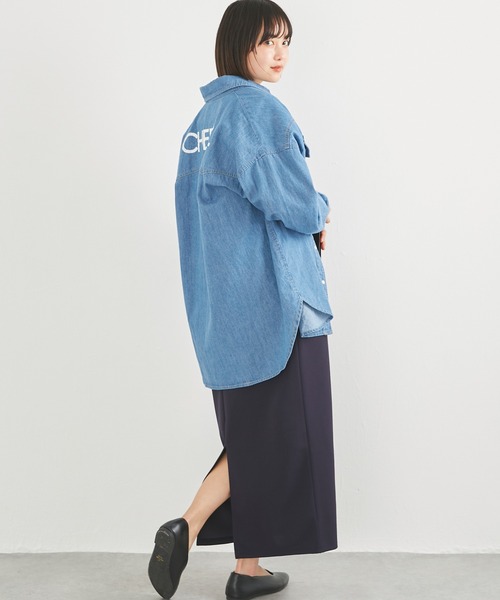 LAVEANGE（ラビアンジェ）の「バックプリントデニムシャツ（シャツ/ブラウス・レディース・ブルー・3L/LL/M/L/4L）」の10枚目の写真