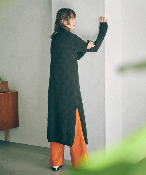 MATURED(マチュアード)の「【MATURED/マチュアード】タートルニットロングワンピース(ワンピース・レディース・ホワイト/ブラック・FREE)」の16枚目の写真