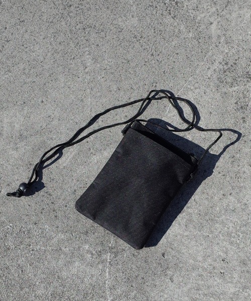 BROKEN BASE(ブロークンベース)の「ネックショルダーポーチ(ショルダーバッグ・メンズ・ブラック/カーキ・フリー)」の11枚目の写真