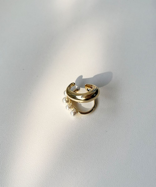 CEMONEMO（セモネモ）の「ダブルライン パール メタル イヤーカフ（イヤーカフ・レディース・ゴールド/シルバー・FREE）」の14枚目の写真