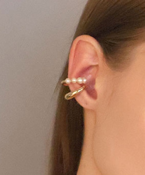 CEMONEMO（セモネモ）の「ダブルライン パール メタル イヤーカフ（イヤーカフ・レディース・ゴールド/シルバー・FREE）」の8枚目の写真