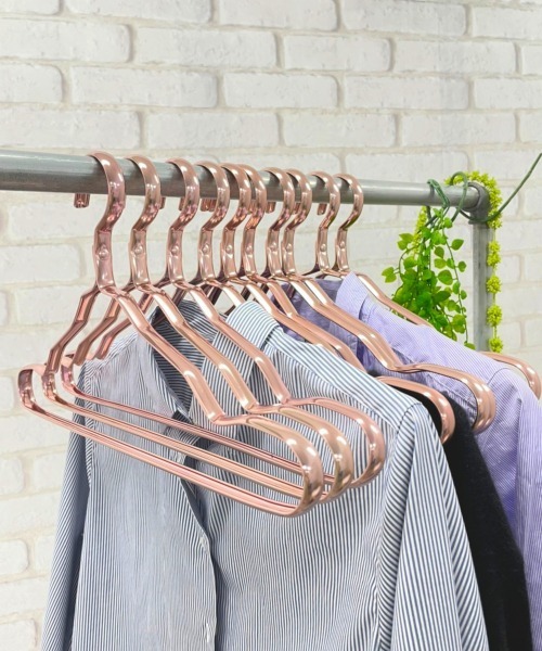 entre square（アントレスクエアー）の「アルミニウムハンガー 6本セット 滑り落ちない さびにくい（ランドリーグッズ・レディース・ピンク/シルバー/ゴールド・ONE SIZE）」の14枚目の写真