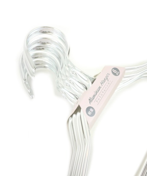 entre square（アントレスクエアー）の「アルミニウムハンガー 6本セット 滑り落ちない さびにくい（ランドリーグッズ・レディース・ピンク/シルバー/ゴールド・ONE SIZE）」の12枚目の写真