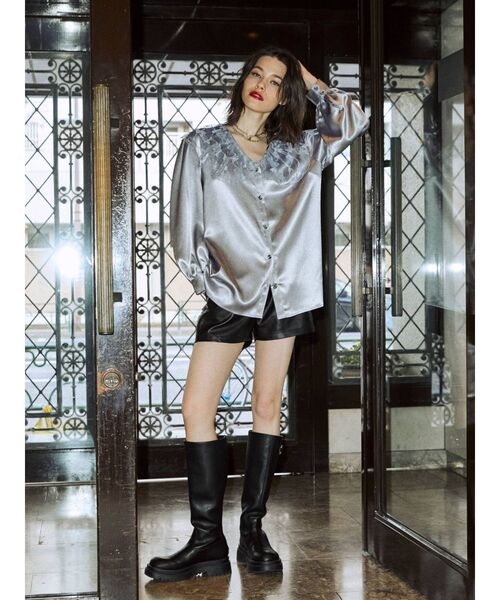 jouetie（ジュエティ）の「ボリュームレースカラーブラウス（シャツ/ブラウス・レディース・ブルー/アイボリー/ブラック・MEDIUM）」の12枚目の写真