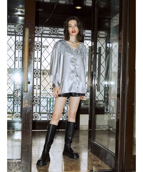 jouetie（ジュエティ）の「ボリュームレースカラーブラウス（シャツ/ブラウス・レディース・ブルー/アイボリー/ブラック・MEDIUM）」の14枚目の写真