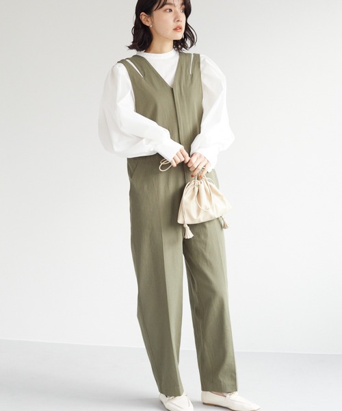 KBF（ケイビーエフ）の「KBF.デザインコンビネゾン（つなぎ/オールインワン・レディース・カーキ/ネイビー・FREE）」の2枚目の写真