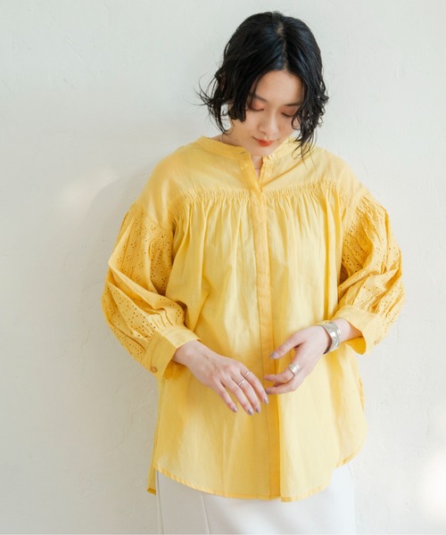 ANGIE（アンジー）の「コットン刺繍レース ボリューム袖ブラウス（シャツ/ブラウス・レディース・イエロー/カーキ/オフホワイト/スミクロ・FREE）」の20枚目の写真