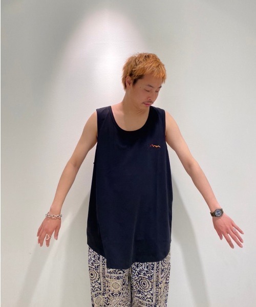 MANASTASH（マナスタッシュ）の「MANASTASH/マナスタッシュ　MS Circle logo tanktop　MSサークルロゴタンクトップ（タンクトップ・メンズ・ホワイト/ブラック・MEDIUM/LARGE）」の5枚目の写真
