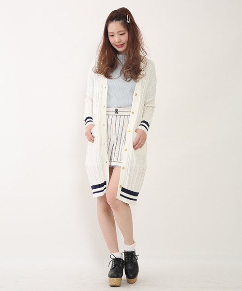 one after another NICE CLAUP(ワンアフターアナザーナイスクラップ)の「【SEDA3月号掲載 ナイスクラップ】ライン入ロングカーディガン(カーディガン/ボレロ・レディース・アイボリー/レッド/ネイビー・FREE)」の14枚目の写真