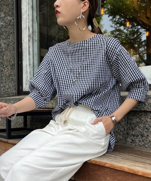 Chez toi（シェトワ）の「袖ボリュームブラウス（シャツ/ブラウス・レディース・ブラック/オフホワイト/ブルー/グリーン・FREE）」の6枚目の写真