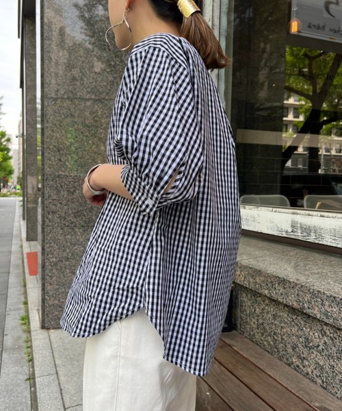 Chez toi（シェトワ）の「袖ボリュームブラウス（シャツ/ブラウス・レディース・ブラック/オフホワイト/ブルー/グリーン・FREE）」の11枚目の写真