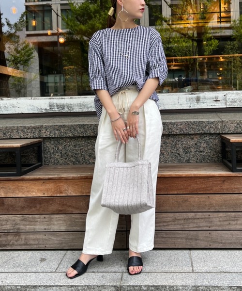 Chez toi（シェトワ）の「袖ボリュームブラウス（シャツ/ブラウス・レディース・ブラック/オフホワイト/ブルー/グリーン・FREE）」の17枚目の写真