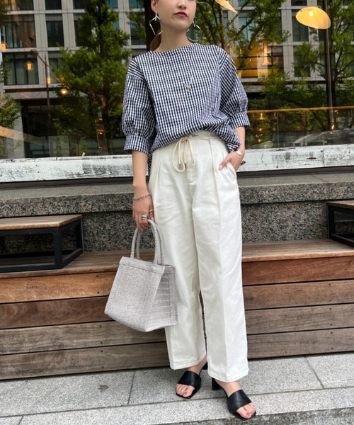 Chez toi（シェトワ）の「袖ボリュームブラウス（シャツ/ブラウス・レディース・ブラック/オフホワイト/ブルー/グリーン・FREE）」の19枚目の写真